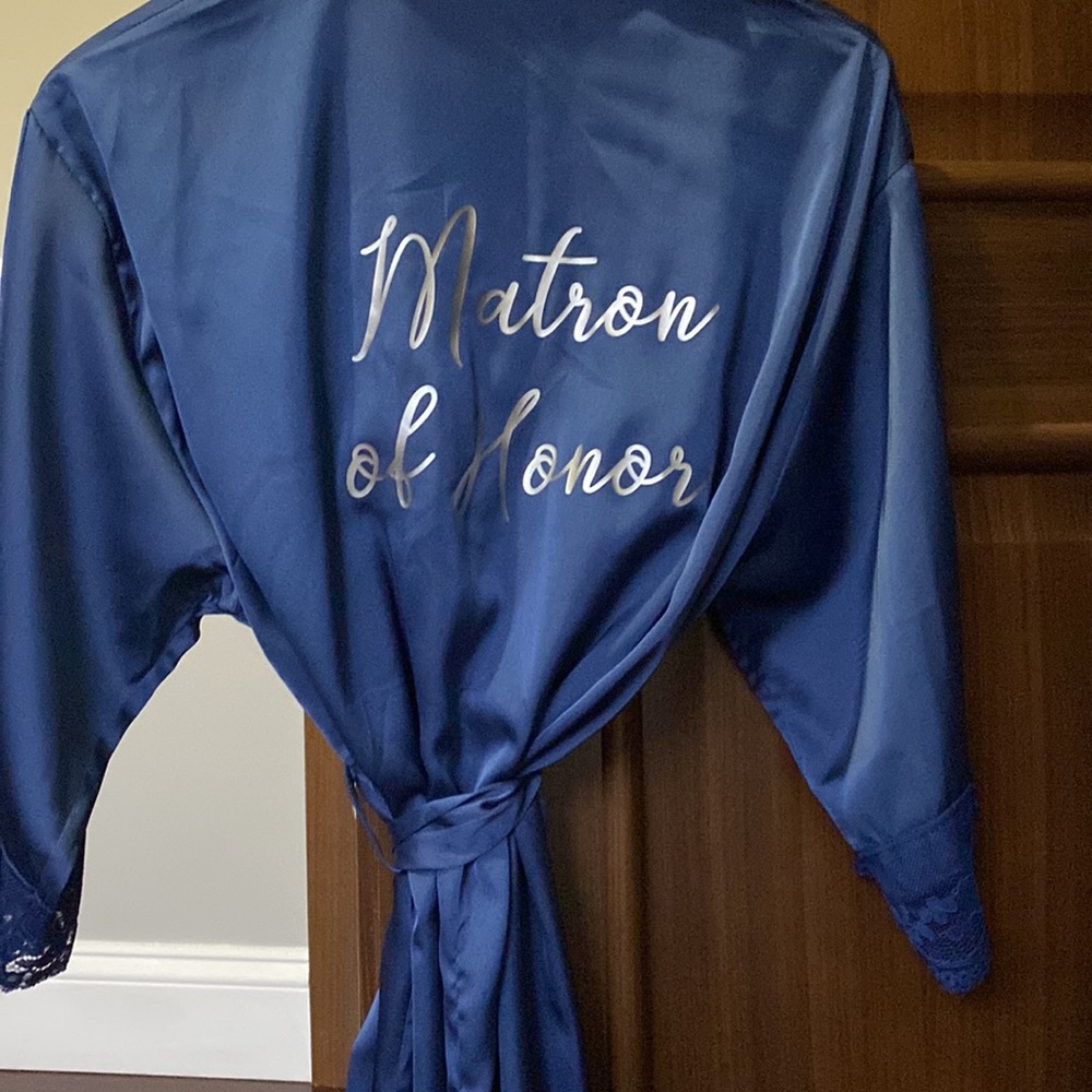 Matron of Honor Satin Robe-perfect for pictures with the Bride!!